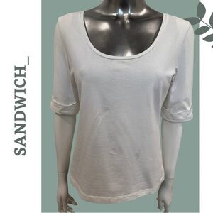 🛍️3/$40 Sandwich_White Round Neck 1/2 Sleeve Women's Top Size Medium